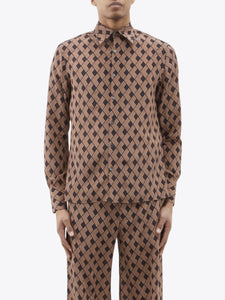 CAMEL/CHOCOLATE GEOMETRIC PRINT SILK SHIRT.