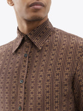 Load image into Gallery viewer, CHOCOLATE/CAMEL CHAIN PRINT SILK SHIRT.
