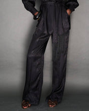 Load image into Gallery viewer, SILK JACQUARD EASY TROUSERS
