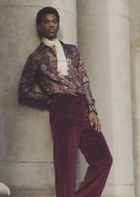 Load image into Gallery viewer, BERRY/CREAM TOILE PRINT SILK SHIRT.
