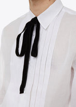 Load image into Gallery viewer, WHITE PLEATED FRONT COTTON SHIRT WITH VELVET NECK TIE.
