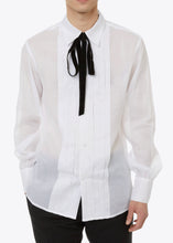 Load image into Gallery viewer, WHITE PLEATED FRONT COTTON SHIRT WITH VELVET NECK TIE.
